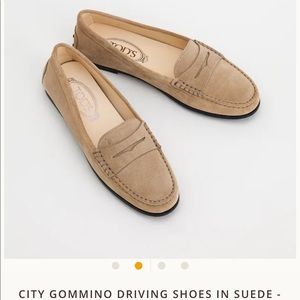 Tod’s City Gommino tan sued loafers. US8 IT38